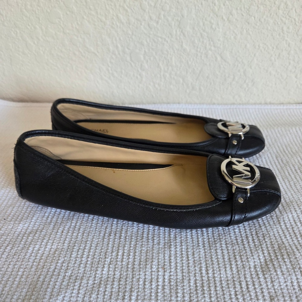 Michael Kors Fulton Moc Black Saffiano Leather Ballet Flats Silver MK Logo Sz 9 - Picture 2 of 8